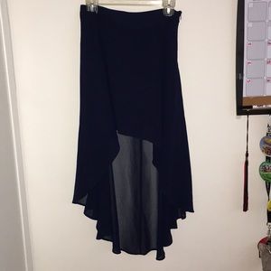 High-Low solid skirt
